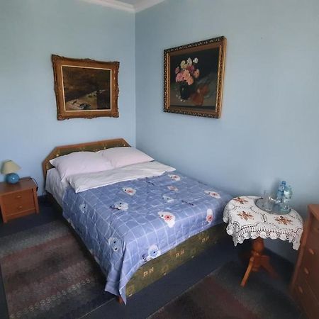 Hotelowe Pokoje J.Bukowiecka Tuszyn Buitenkant foto